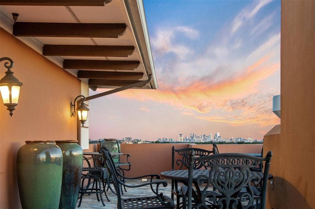 8616 Turtle Creek Boulevard, #323, Dallas, TX 75225 8616 Turtle Creek Boulevard, #323, Dallas, TX 75225