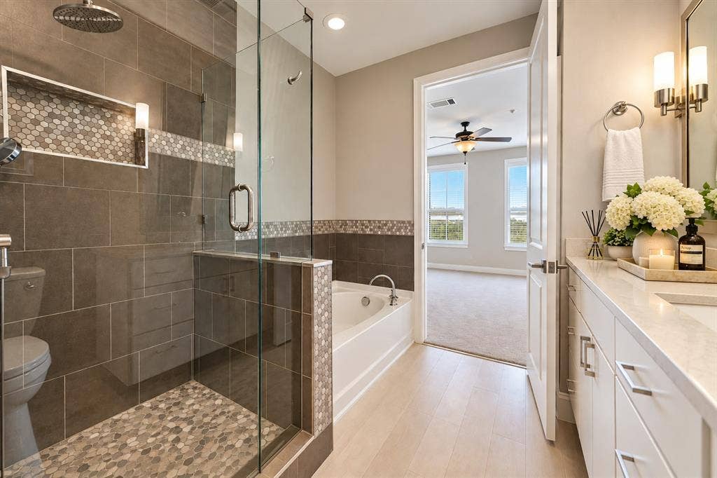 8616 Turtle Creek Boulevard, #323, Dallas, TX 75225 8616 Turtle Creek Boulevard, #323, Dallas, TX 75225