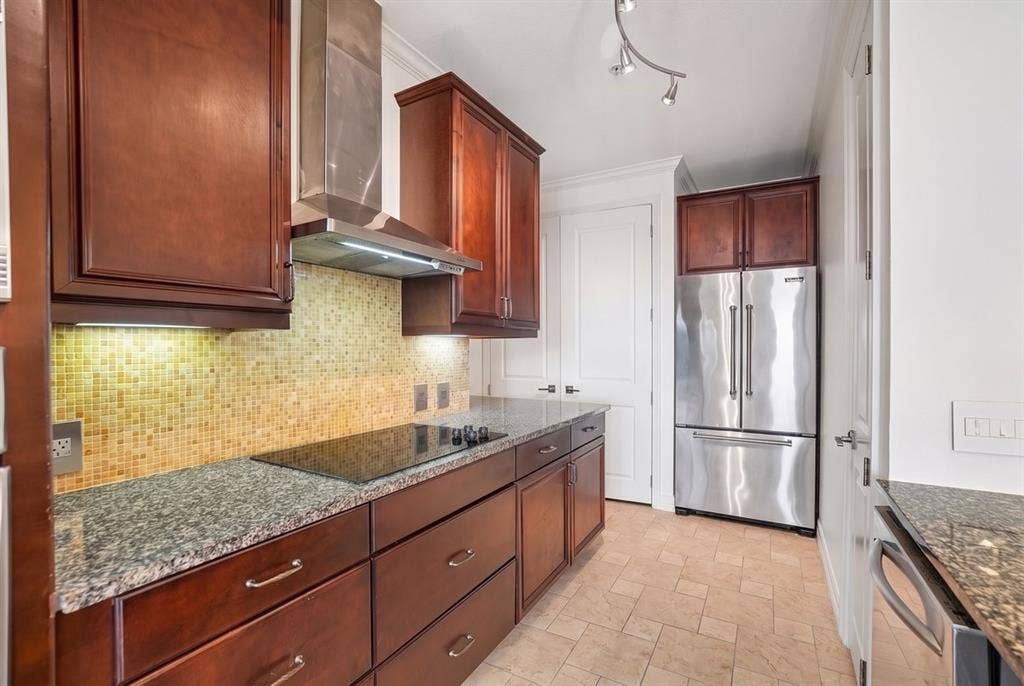 8616 Turtle Creek Boulevard, #323, Dallas, TX 75225 8616 Turtle Creek Boulevard, #323, Dallas, TX 75225