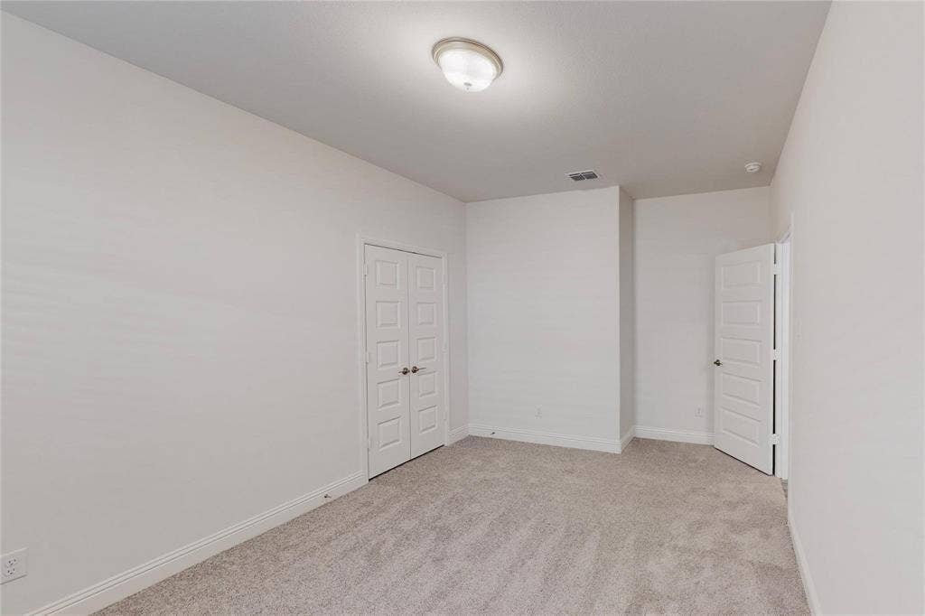 272 Tallgrass Drive, Lavon, TX 75166 272 Tallgrass Drive, Lavon, TX 75166