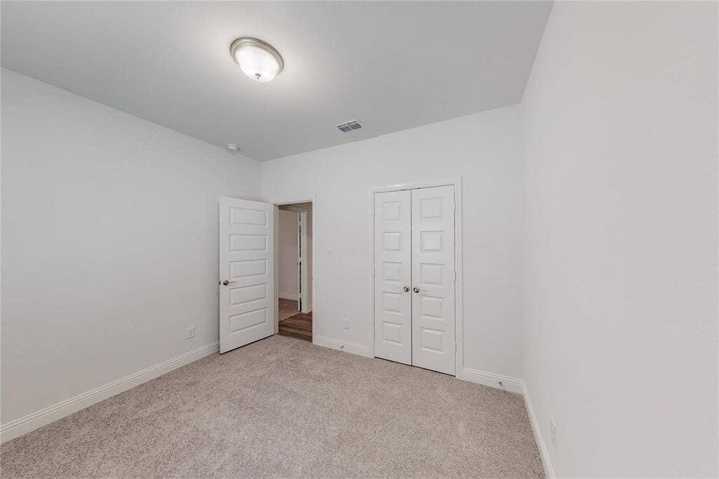 272 Tallgrass Drive, Lavon, TX 75166 272 Tallgrass Drive, Lavon, TX 75166