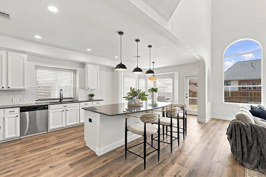10236 Vintage Drive, Fort Worth, TX 76244