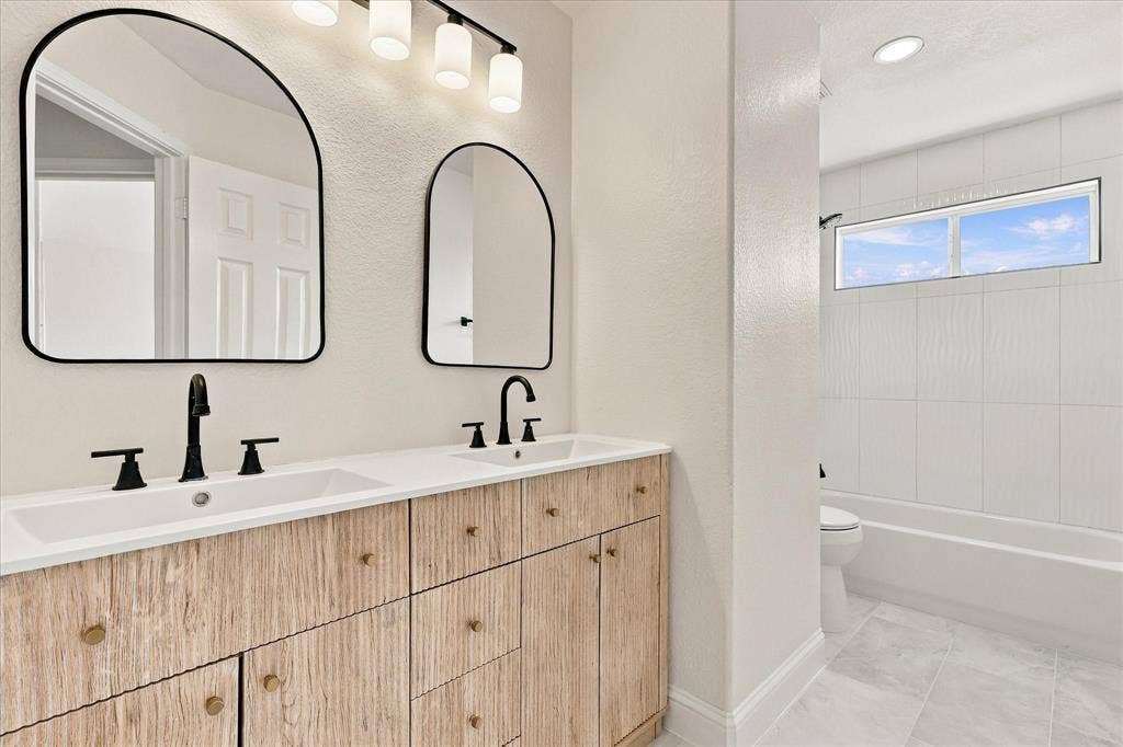 10236 Vintage Drive, Fort Worth, TX 76244