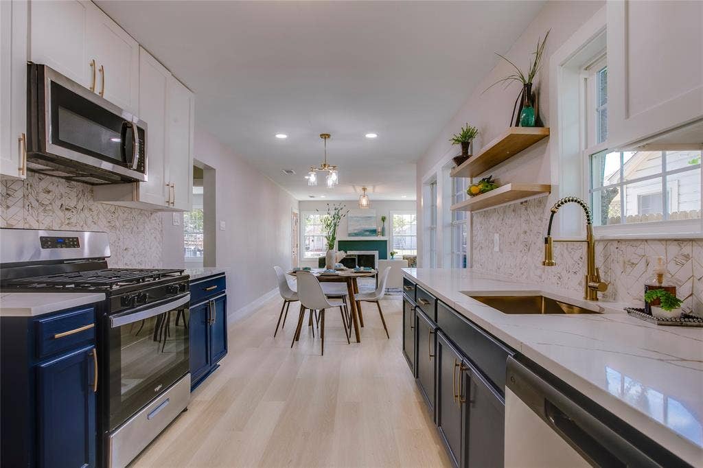 2635 Gladstone Drive, Dallas, TX 75211 2635 Gladstone Drive, Dallas, TX 75211