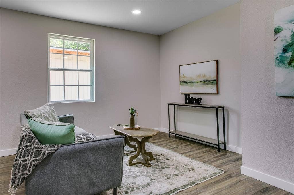 2635 Gladstone Drive, Dallas, TX 75211 2635 Gladstone Drive, Dallas, TX 75211