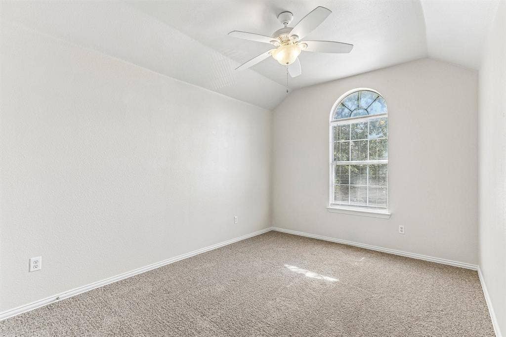 1809 Morning Glory Drive, Corinth, TX 76210