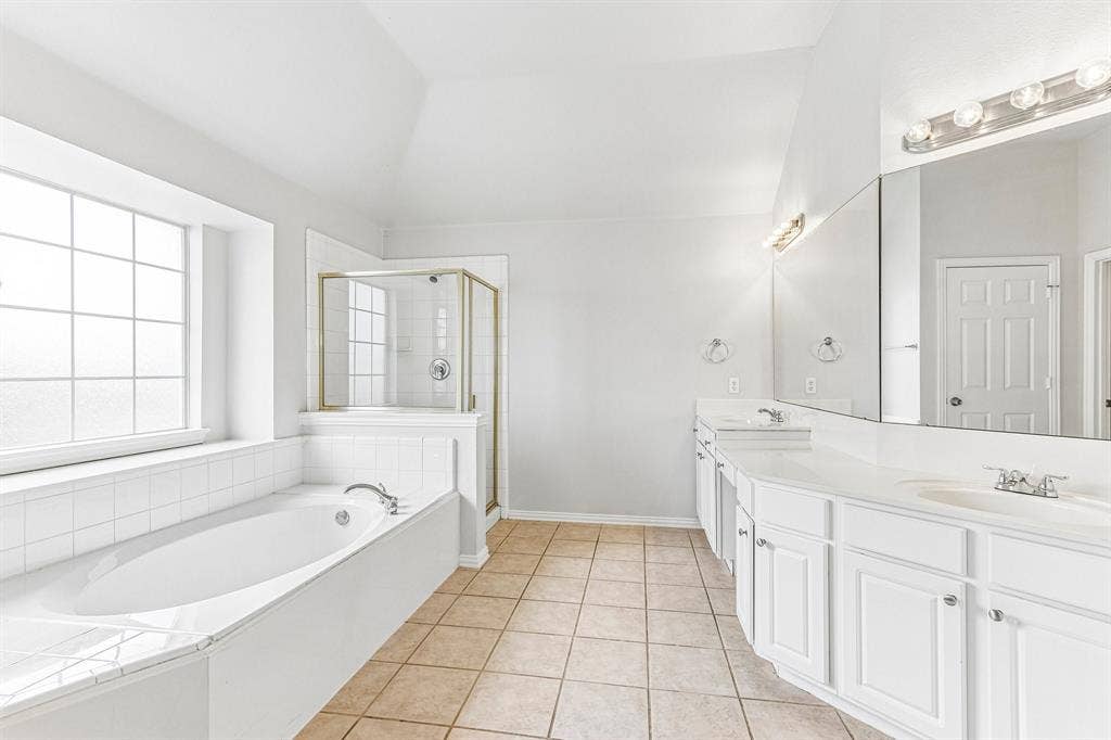 1809 Morning Glory Drive, Corinth, TX 76210