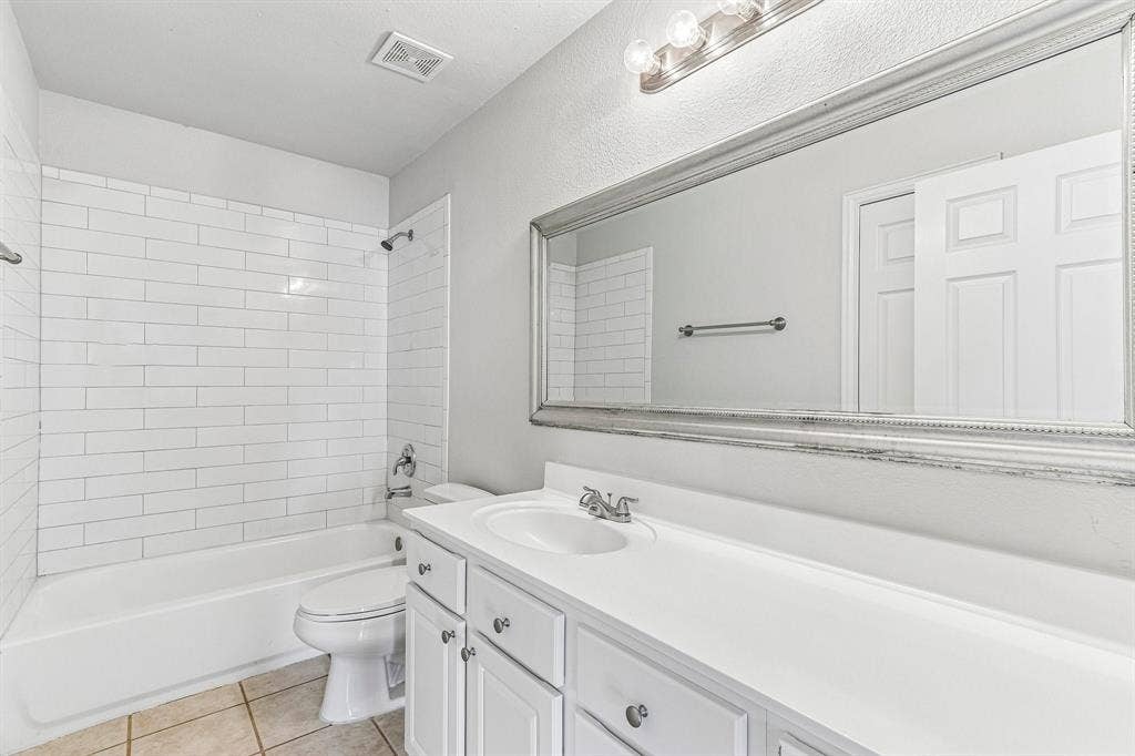 1809 Morning Glory Drive, Corinth, TX 76210