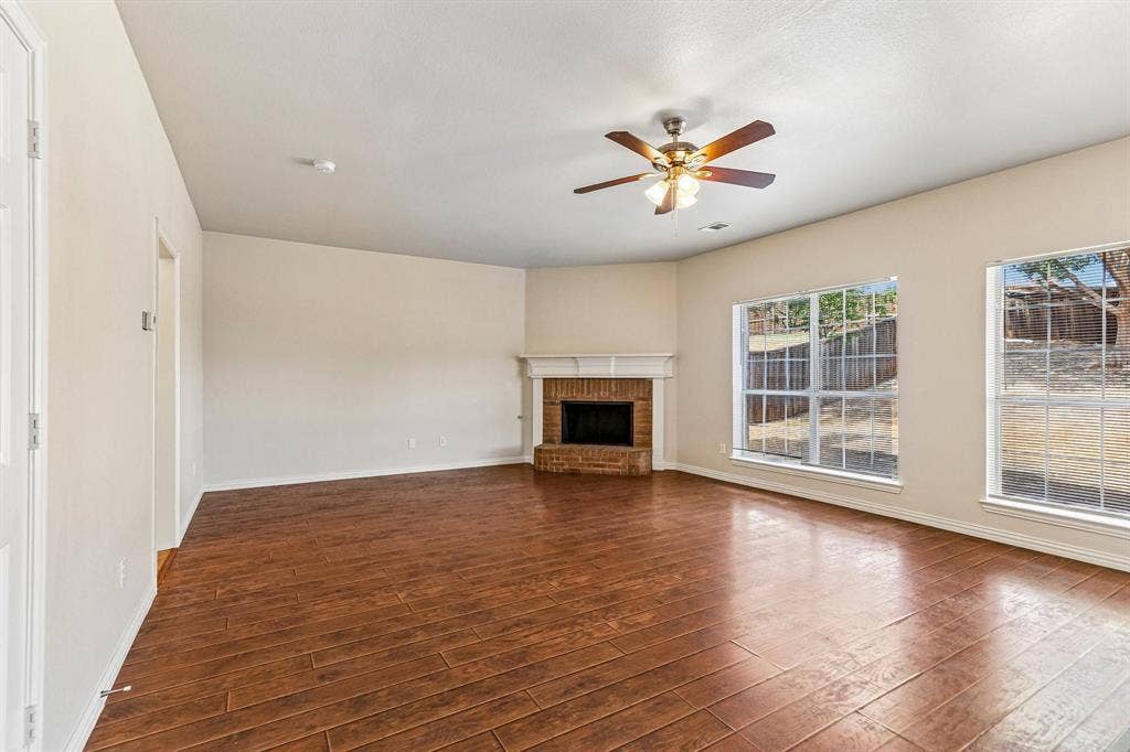 1809 Morning Glory Drive, Corinth, TX 76210