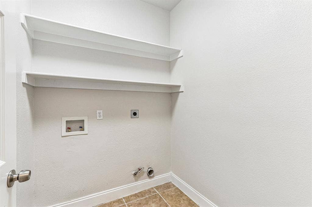 1809 Morning Glory Drive, Corinth, TX 76210