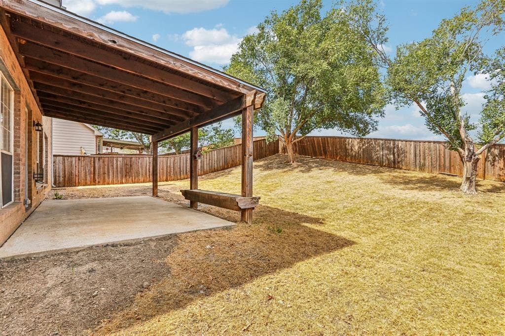 1809 Morning Glory Drive, Corinth, TX 76210