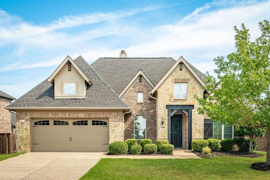 Property photo for 1100 Somerset Circle, Forney, TX