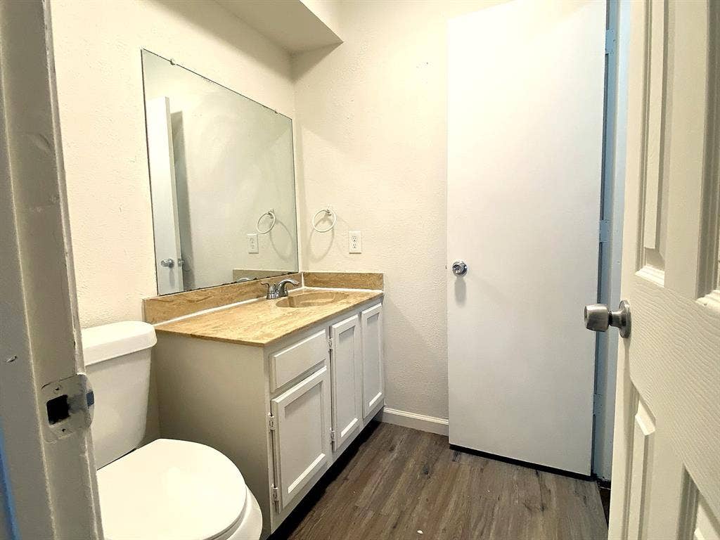 6019 Ridgecrest Road, #204B, Dallas, TX 75231 6019 Ridgecrest Road, #204B, Dallas, TX 75231
