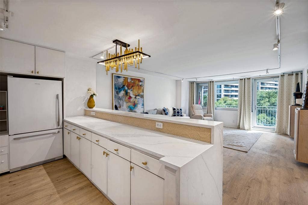 3883 Turtle Creek Boulevard, #411, Dallas, TX 75219 3883 Turtle Creek Boulevard, #411, Dallas, TX 75219