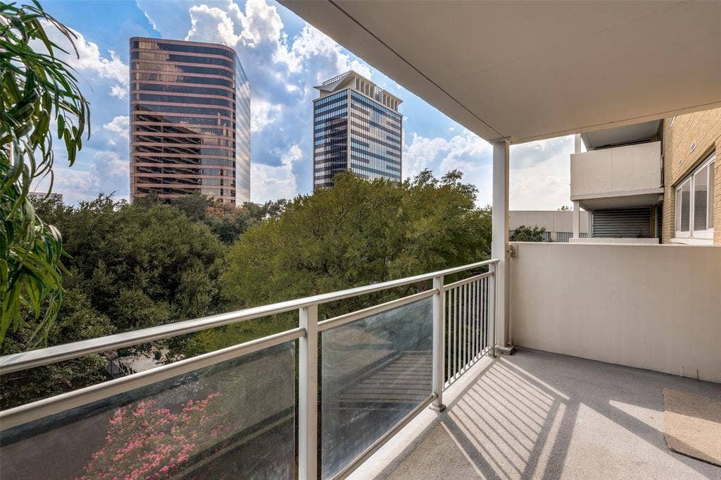 3883 Turtle Creek Boulevard, #411, Dallas, TX 75219 Tree View and Privacy