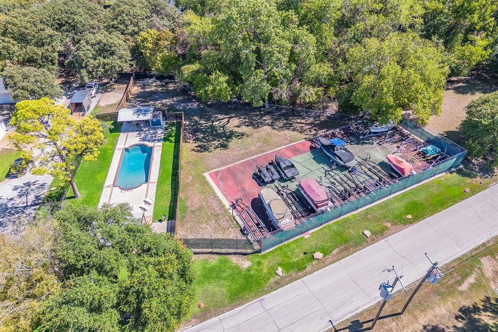508 Harbor Drive S, Azle, TX 76020