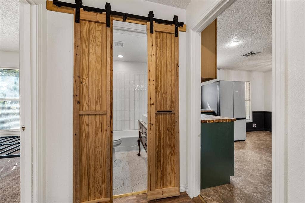 905 S Tyler, McGregor, TX 76657 905 S Tyler, McGregor, TX 76657