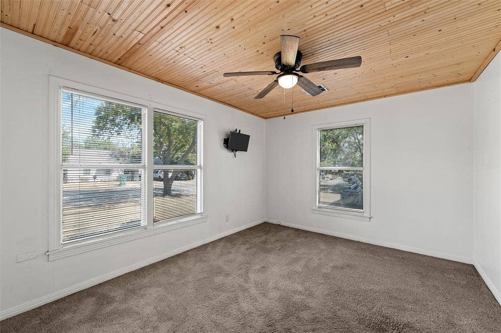905 S Tyler, McGregor, TX 76657 905 S Tyler, McGregor, TX 76657