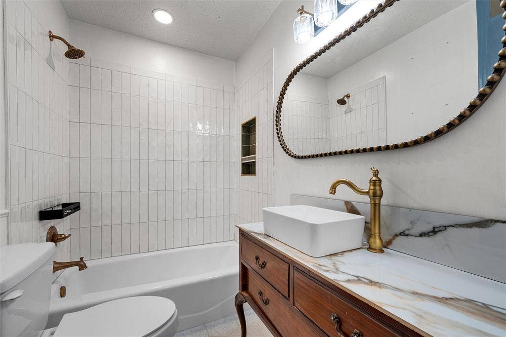 905 S Tyler, McGregor, TX 76657 905 S Tyler, McGregor, TX 76657
