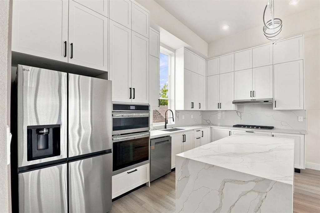 4909 Elysian Street, #D, Houston, TX 77009 Kitchen