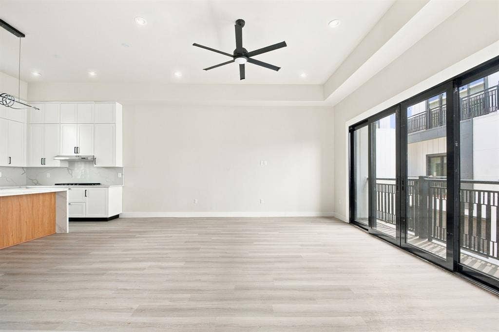 4909 Elysian Street, #D, Houston, TX 77009 Living Room