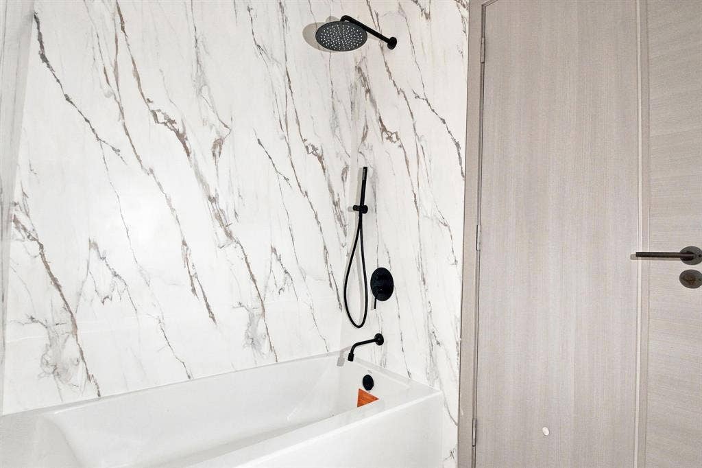 4909 Elysian Street, #D, Houston, TX 77009 Bathroom 2