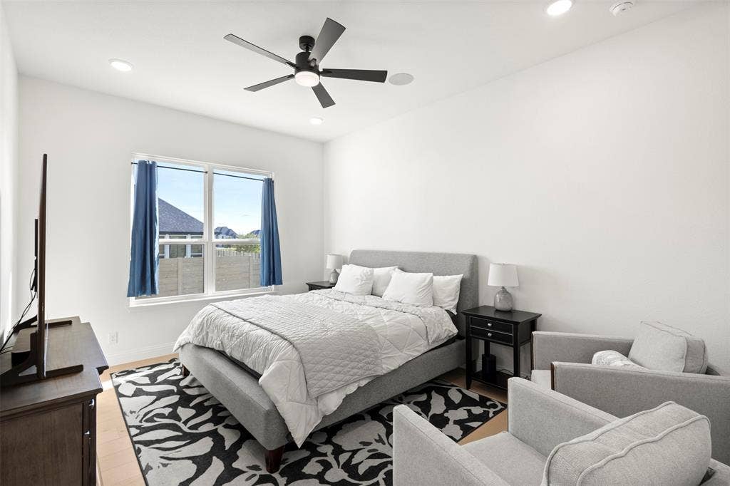 1708 Breezy Brook Lane, Argyle, TX 76226 Guest Bedroom