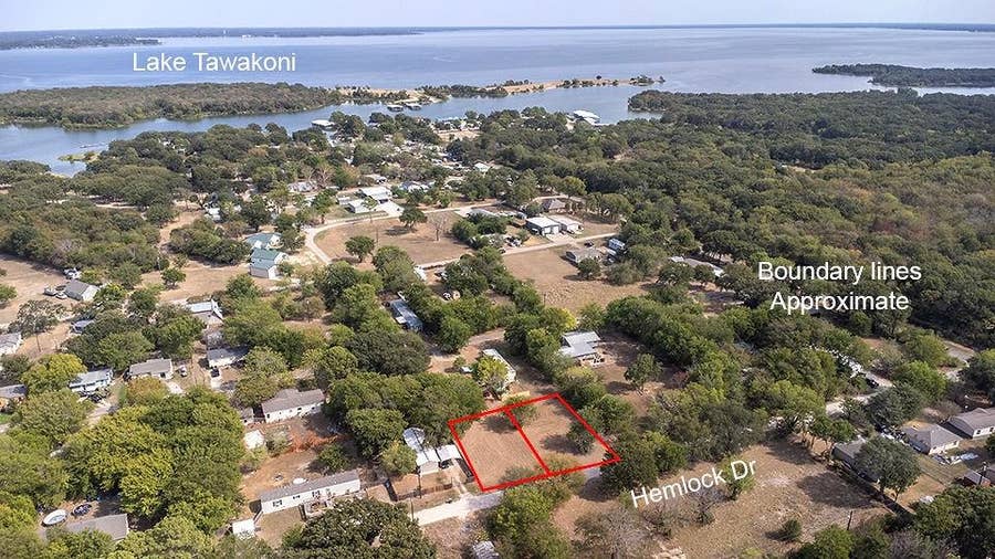 Property photo for 1016 Hemlock Drive, West Tawakoni, TX