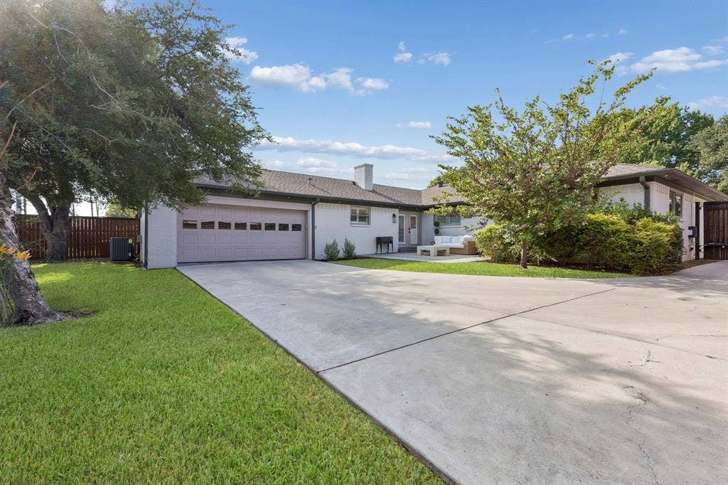 6120 Berwyn Lane, Dallas, TX 75214 6120 Berwyn Lane, Dallas, TX 75214