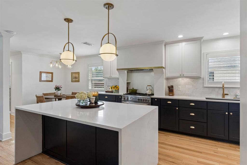 6120 Berwyn Lane, Dallas, TX 75214 6120 Berwyn Lane, Dallas, TX 75214