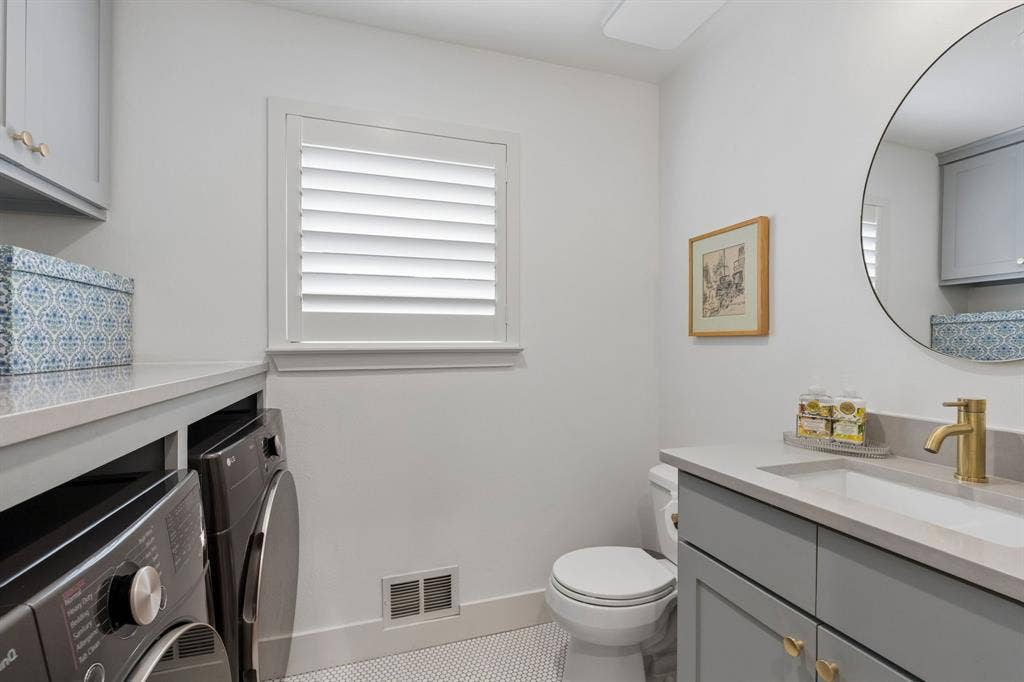 6120 Berwyn Lane, Dallas, TX 75214 6120 Berwyn Lane, Dallas, TX 75214