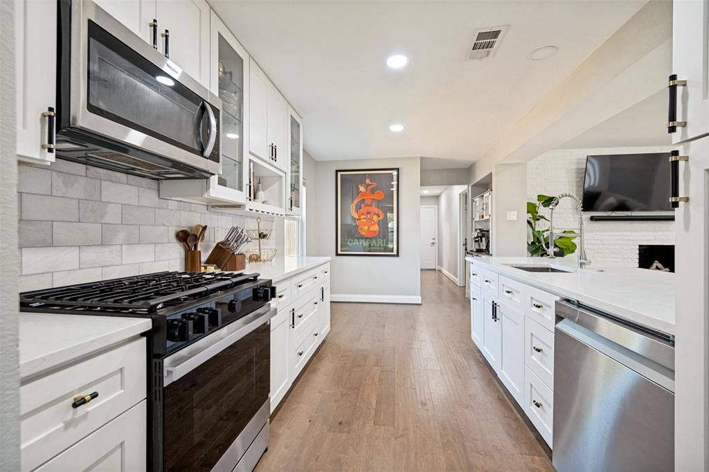 4137 Candlenut Lane, Dallas, TX 75244 4137 Candlenut Lane, Dallas, TX 75244