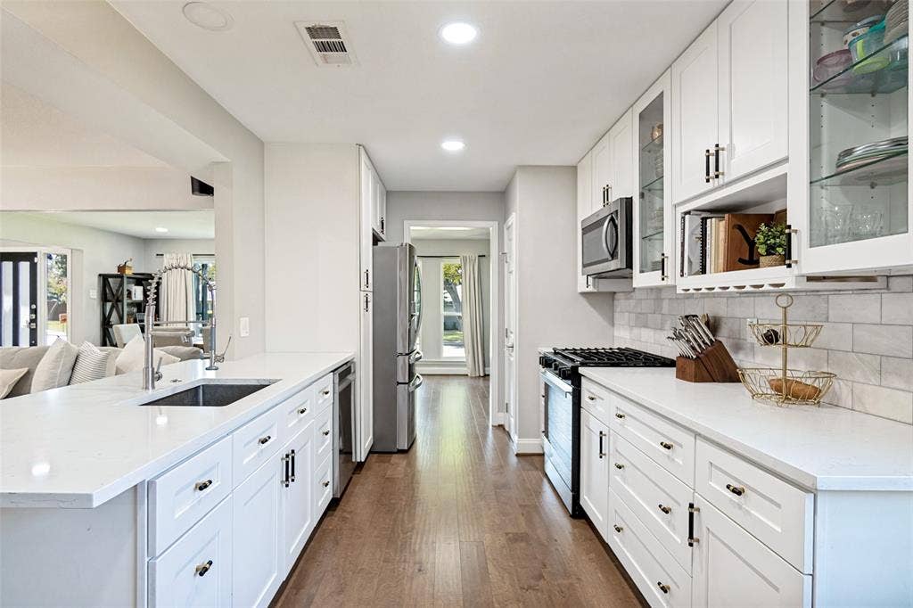 4137 Candlenut Lane, Dallas, TX 75244 4137 Candlenut Lane, Dallas, TX 75244