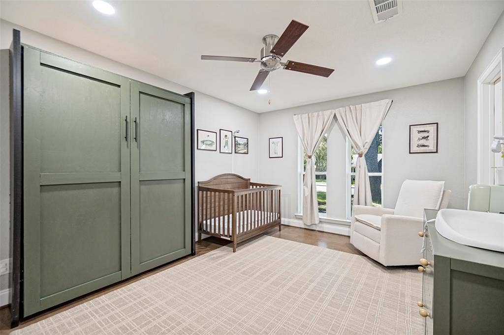 4137 Candlenut Lane, Dallas, TX 75244 Bedroom 1 - Murphy bed can stay!