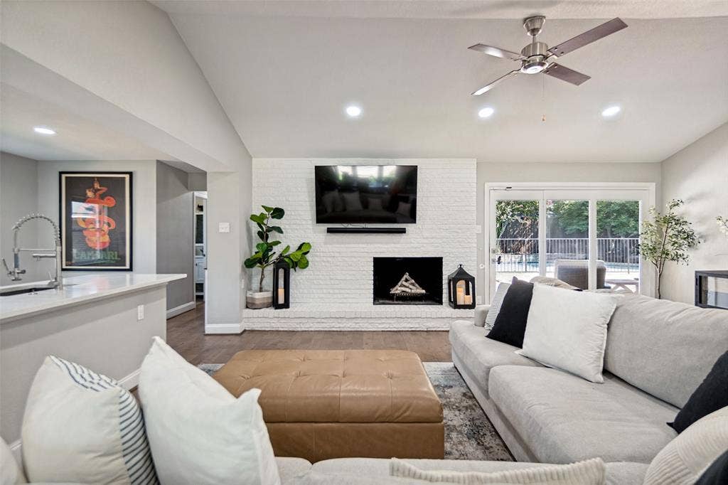 4137 Candlenut Lane, Dallas, TX 75244 4137 Candlenut Lane, Dallas, TX 75244