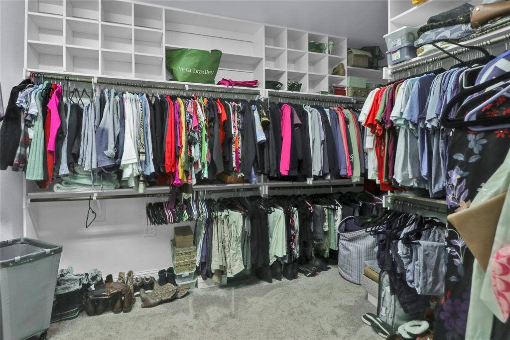 Master closet has plenty of room!