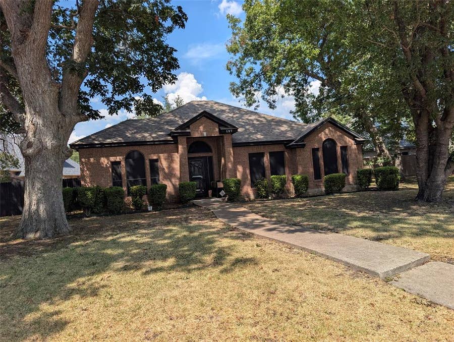 Property photo for 127 Pecan Grove, Lancaster, TX
