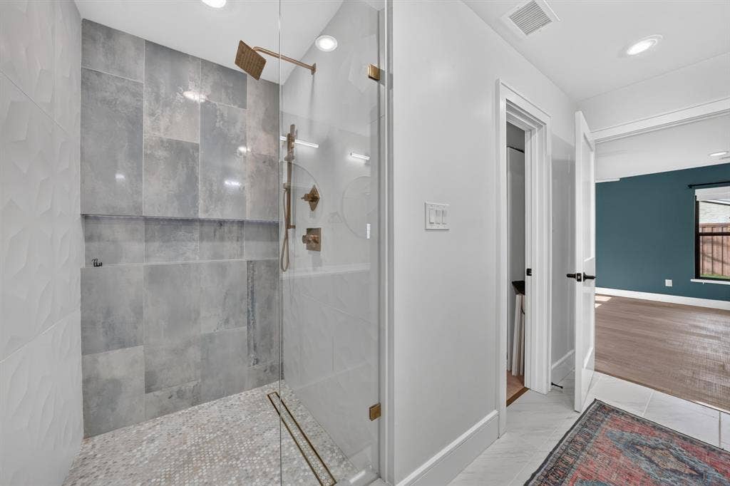 3911 Highgrove Drive, Dallas, TX 75220 3911 Highgrove Drive, Dallas, TX 75220
