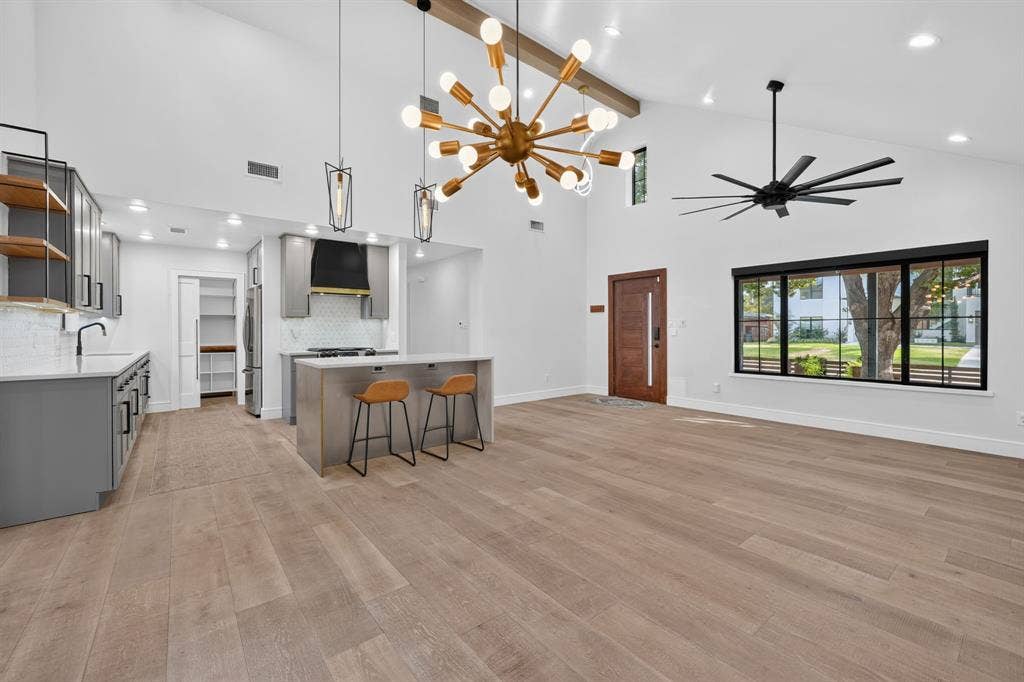 3911 Highgrove Drive, Dallas, TX 75220 3911 Highgrove Drive, Dallas, TX 75220