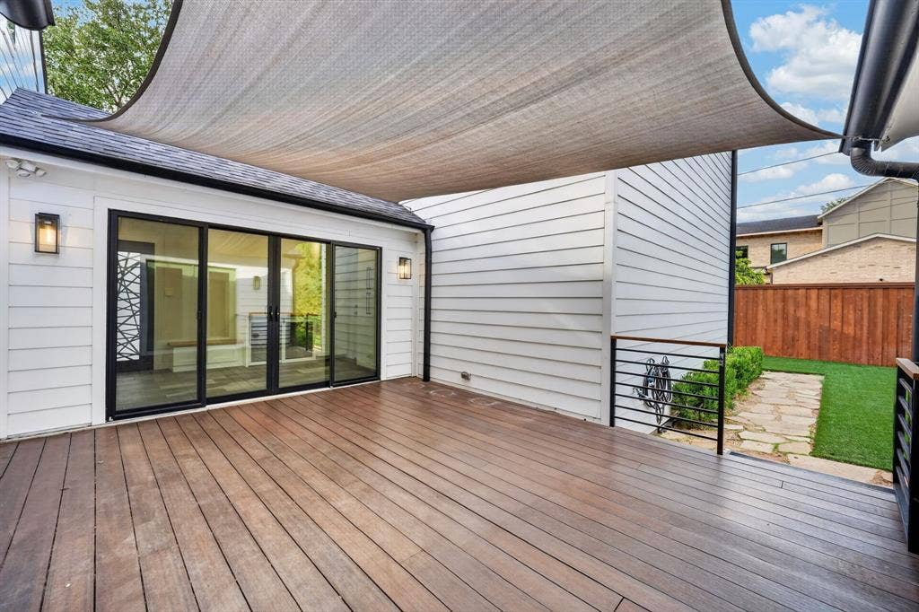 3911 Highgrove Drive, Dallas, TX 75220 3911 Highgrove Drive, Dallas, TX 75220