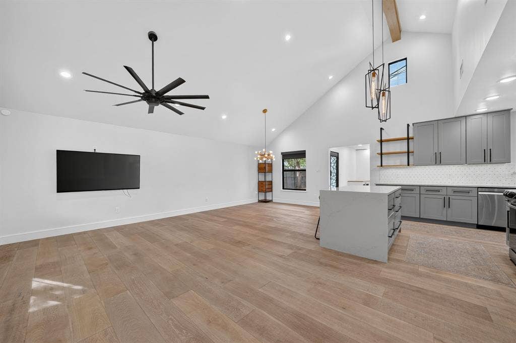 3911 Highgrove Drive, Dallas, TX 75220 3911 Highgrove Drive, Dallas, TX 75220