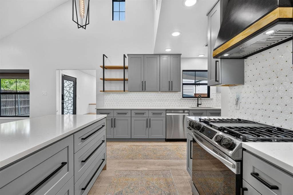 3911 Highgrove Drive, Dallas, TX 75220 3911 Highgrove Drive, Dallas, TX 75220