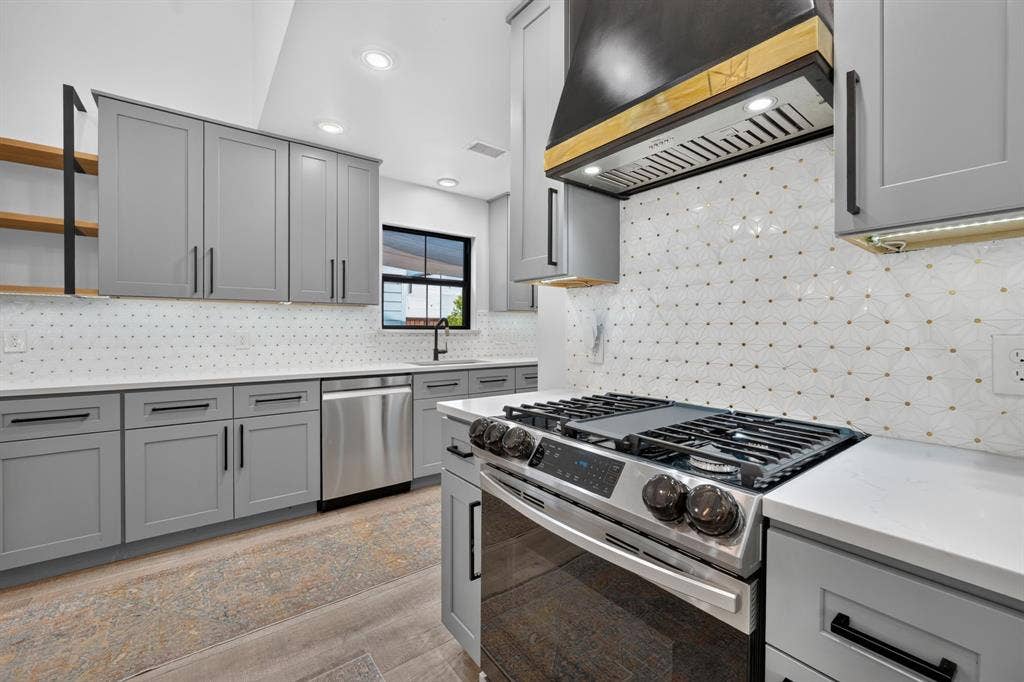 3911 Highgrove Drive, Dallas, TX 75220 3911 Highgrove Drive, Dallas, TX 75220