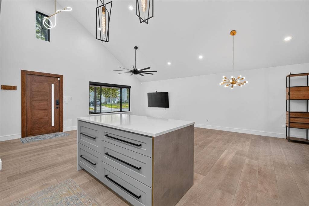3911 Highgrove Drive, Dallas, TX 75220 3911 Highgrove Drive, Dallas, TX 75220