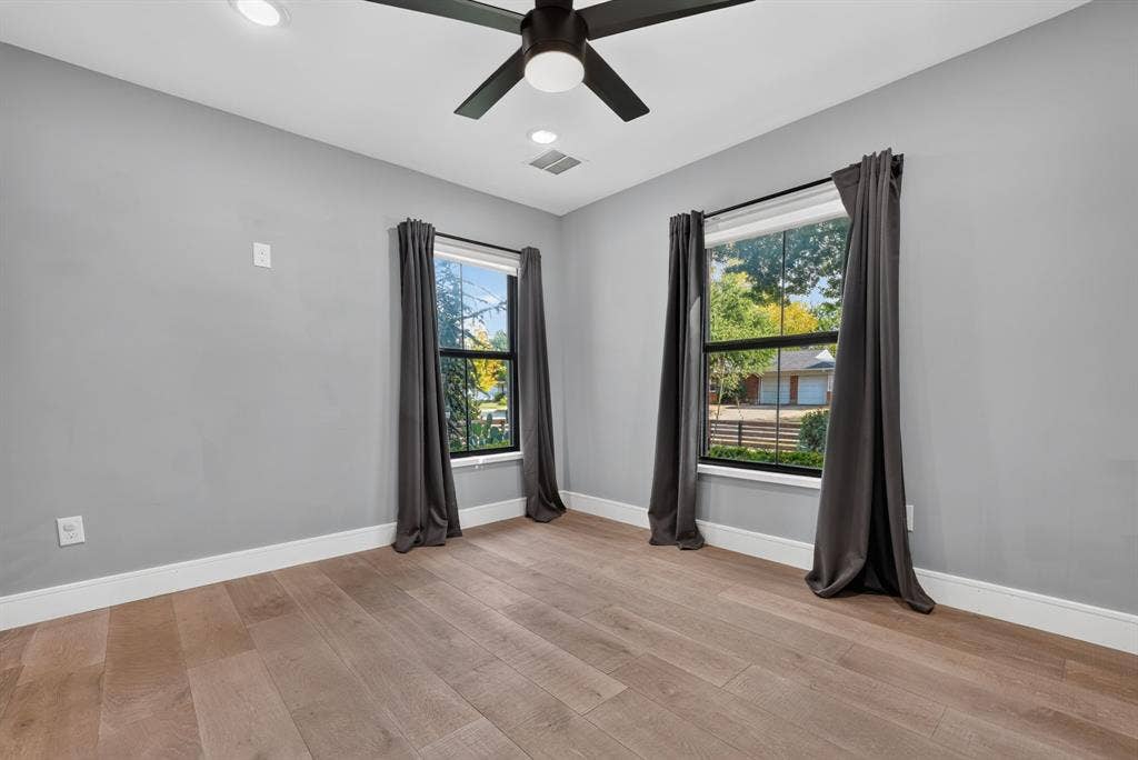 3911 Highgrove Drive, Dallas, TX 75220 3911 Highgrove Drive, Dallas, TX 75220