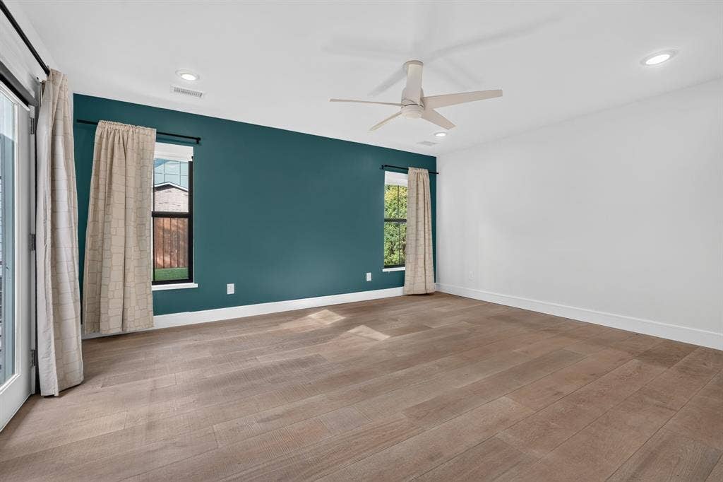 3911 Highgrove Drive, Dallas, TX 75220 3911 Highgrove Drive, Dallas, TX 75220