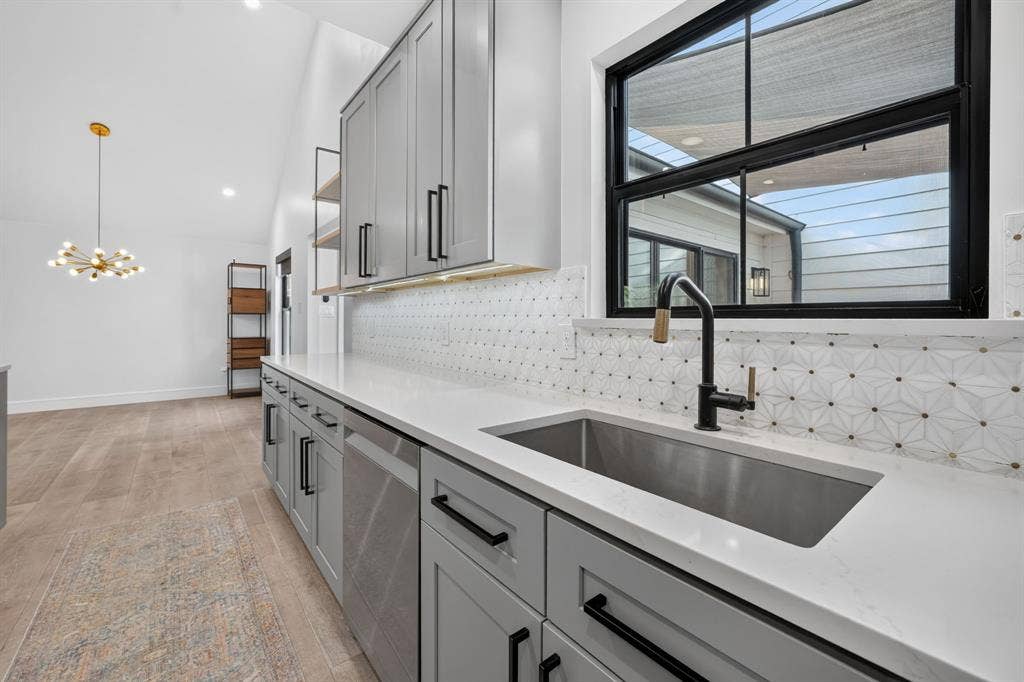 3911 Highgrove Drive, Dallas, TX 75220 3911 Highgrove Drive, Dallas, TX 75220