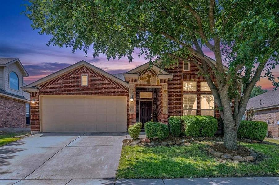 Property photo for 515 Mustang Trail, Celina, TX
