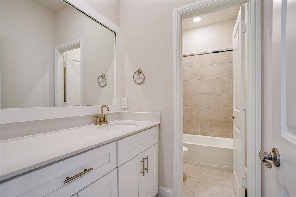 10950 Downy Cup Drive, Frisco, TX 75035 10950 Downy Cup Drive, Frisco, TX 75035