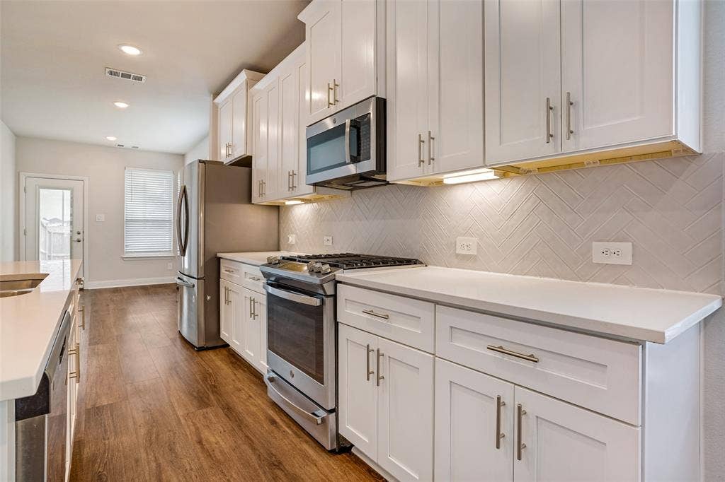 10950 Downy Cup Drive, Frisco, TX 75035 10950 Downy Cup Drive, Frisco, TX 75035